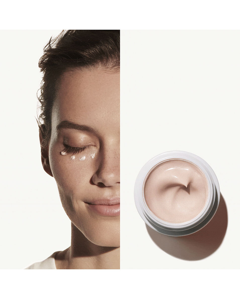 CRÈME CONTOUR DES YEUX – ILLUMINE LES CERNES
