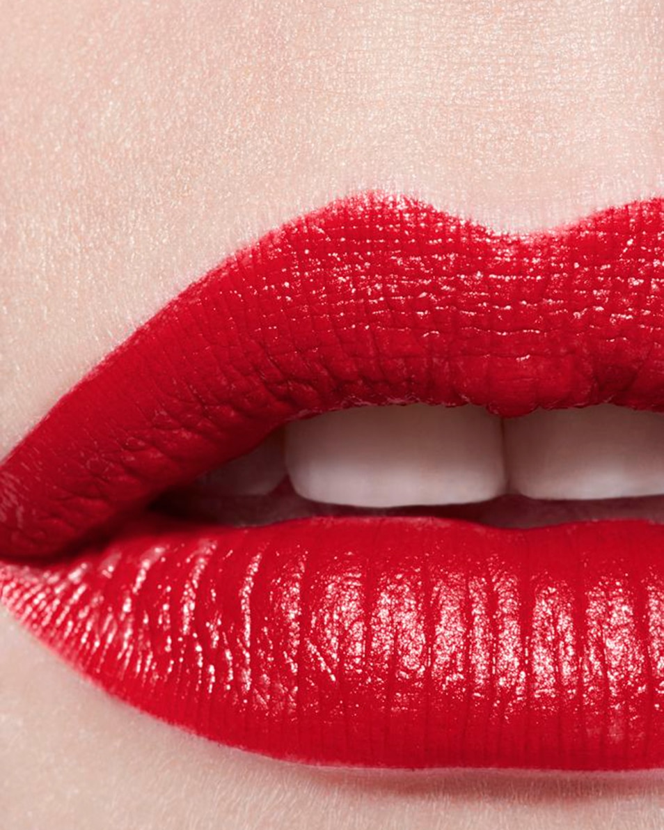 Chanel ROUGE ALLURE L'EXTRAIT LE ROUGE HAUTE INTENSITÉ EXTRAIT DE LUMIÈRE ET DE SOIN ROUGE PUISSANT 5