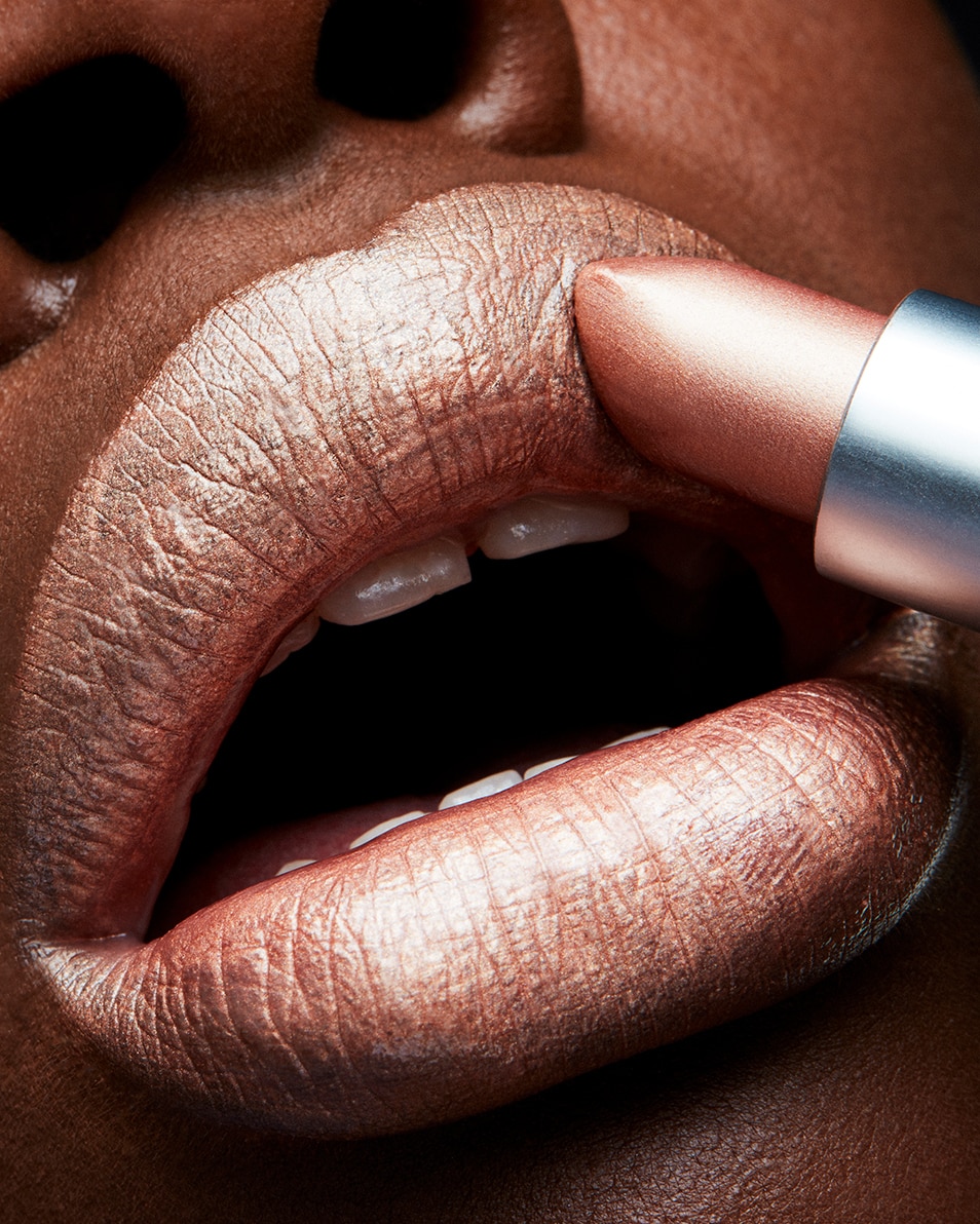 M.A.C FROST LIPSTICK ROUGE À LÈVRES PERLÉ - FINI SEMI-LUSTRÉ Gel 5