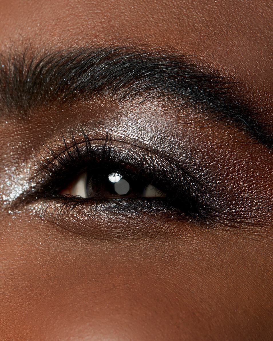 M.A.C SMALL EYE SHADOW GEPIGEMENTEERD POEDER OOGSCHADUW- 8U LANGHOUDEND L.E.S. Artiste 5