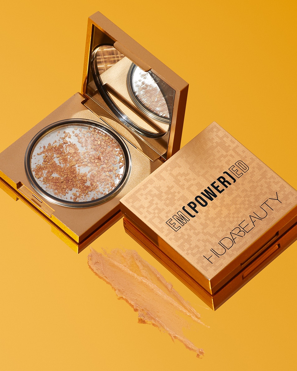 FACE GLOSS HIGHLIGHTING DEW