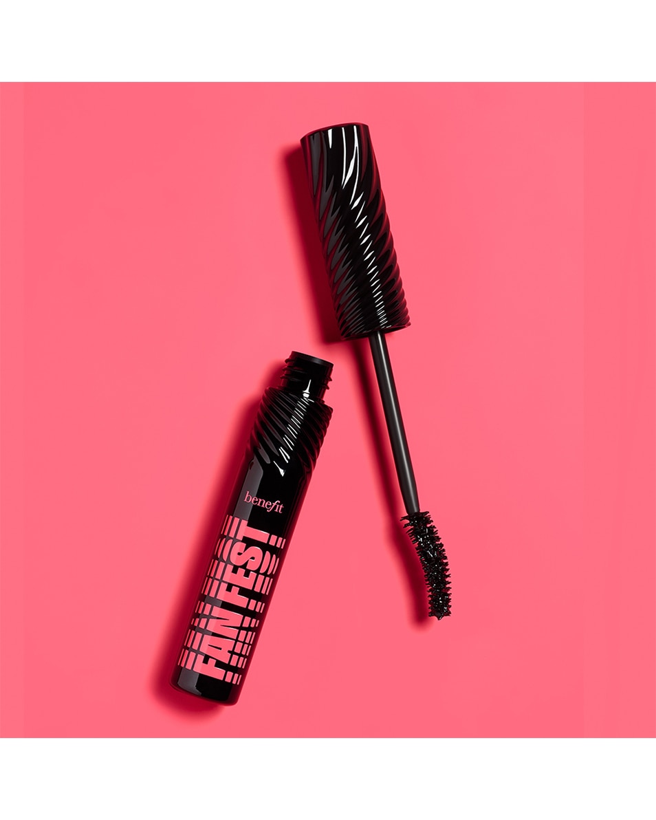 BENEFIT COSMETICS FAN FEST MASCARA FAN FEST MASCARA EFFET ÉVENTAIL ET VOLUME Black onyx 5