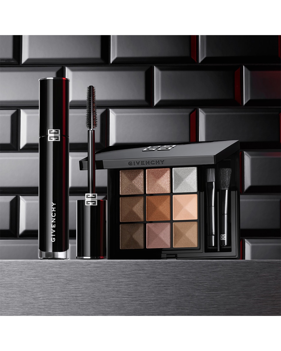 MULTI-FINISH EYESHADOW PALETTE