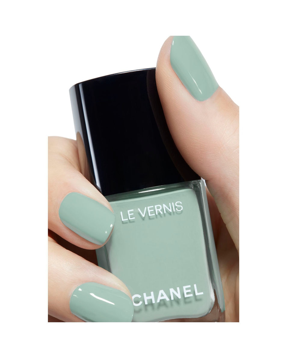 CHANEL LE VERNIS COULEUR ET BRILLANCE LONGUE TENUE ARTISTE 5