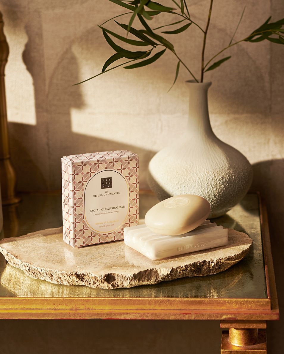 RITUALS The Ritual of Namaste Soin nettoyant solide pour le visage 100 G 5