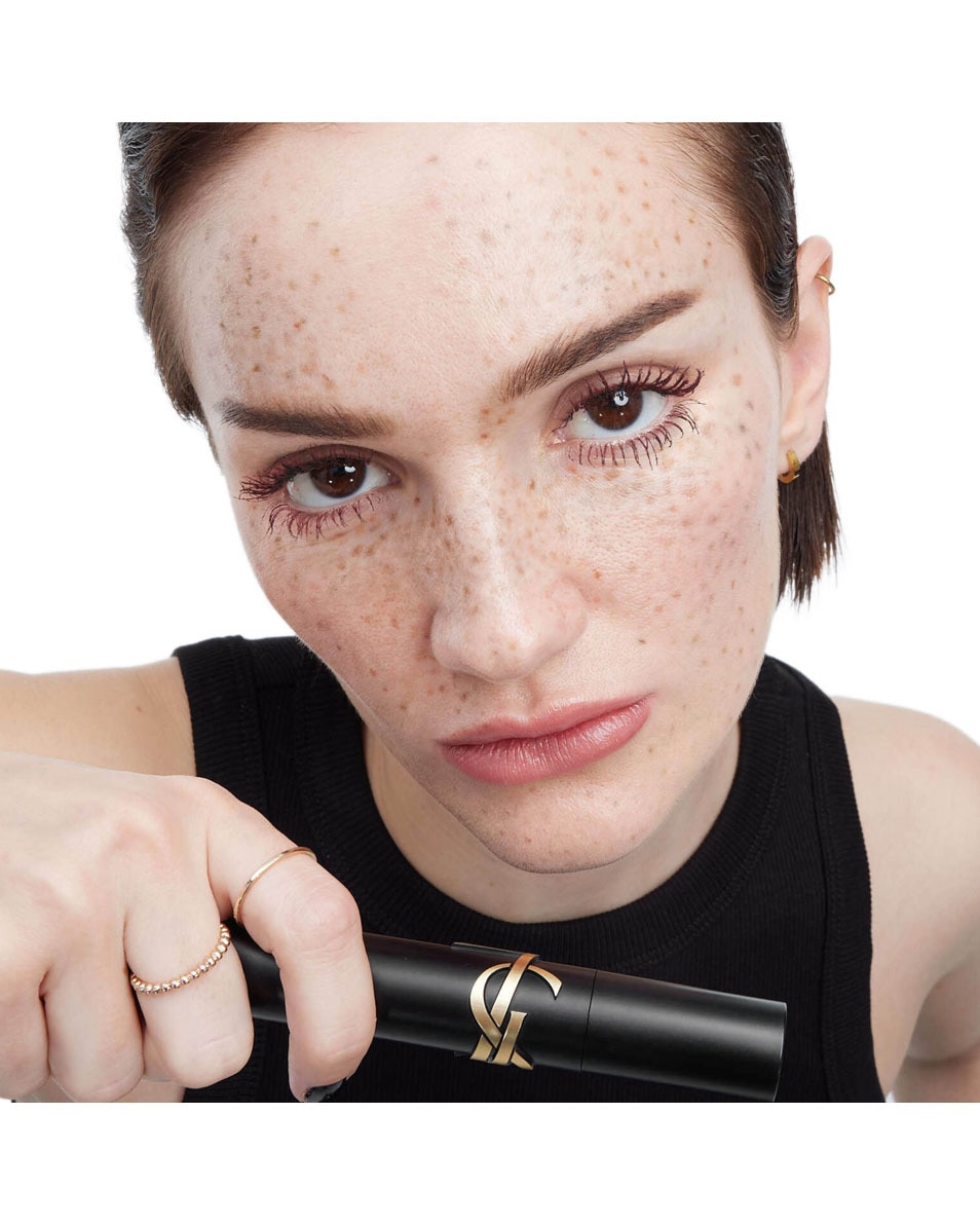 YVES SAINT LAURENT Lash Clash Mascara Sassy Burgundy 5