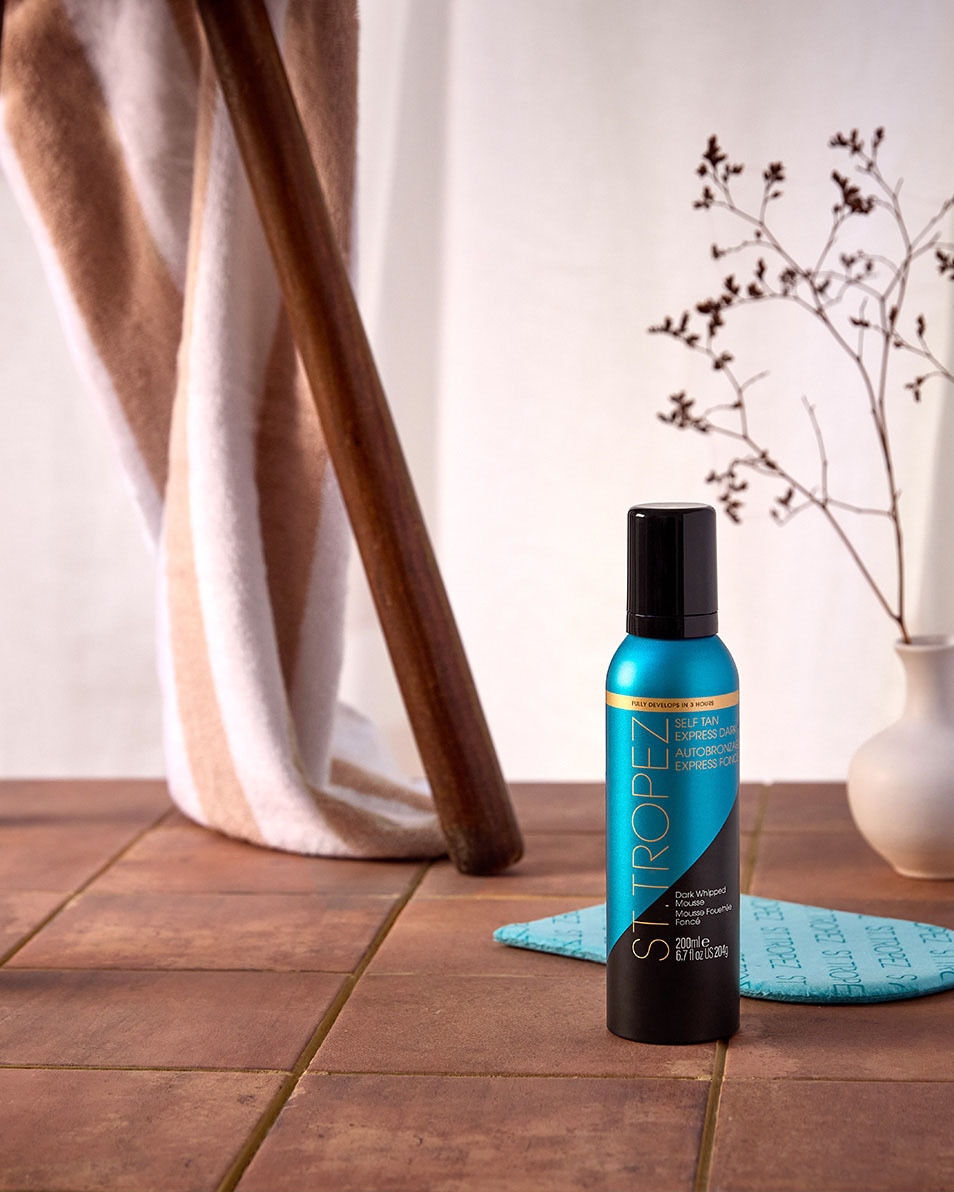 ST.TROPEZ SELF TAN MOUSSE AUTOBRONZANTE EXPRESS FONCÉE 200 ML
