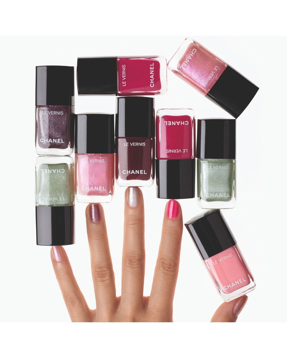 CHANEL LE VERNIS LONGUE TENUE 421 CRISTALLINE 5