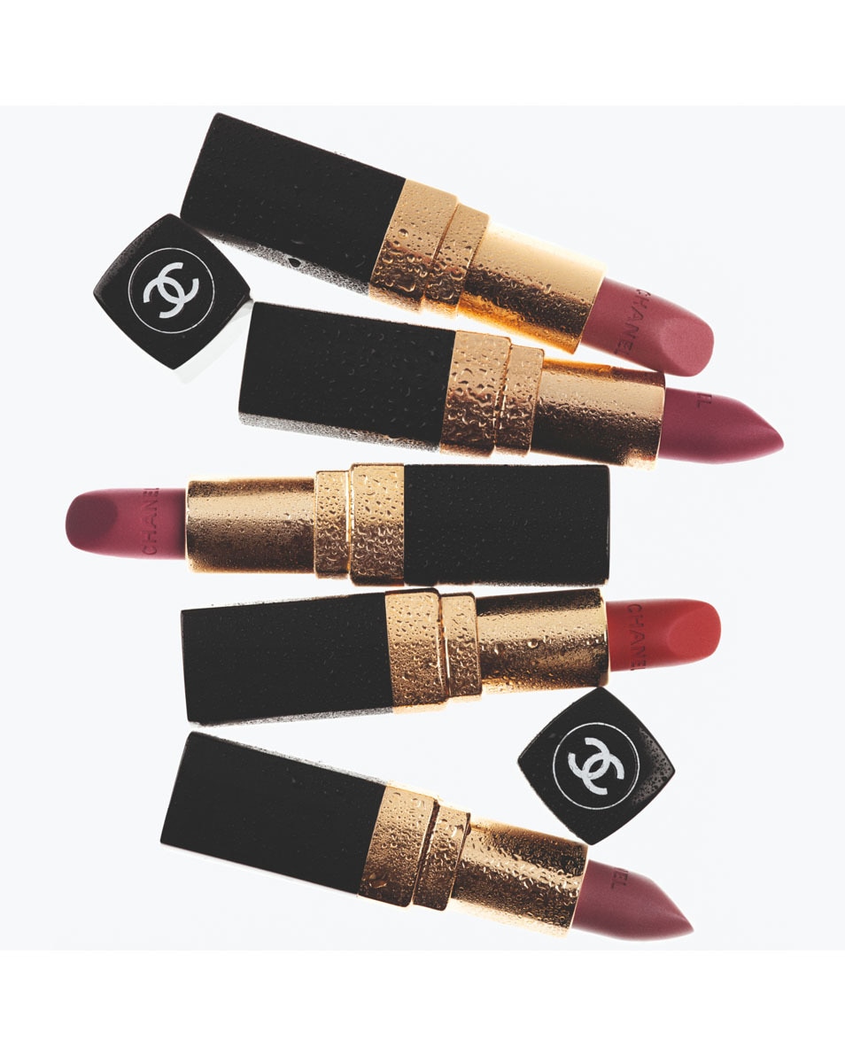 CHANEL ROUGE COCO LE ROUGE SATINÉ SOIN HYDRATANT ET LISSANT LONGUE TENUE 136 MIAMI 5