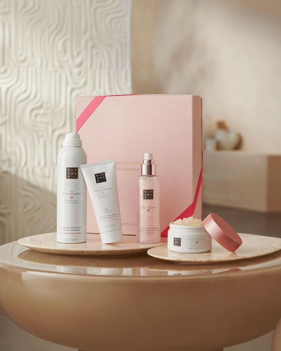 RITUALS The Ritual of Sakura gift set Medium 4 ST 5