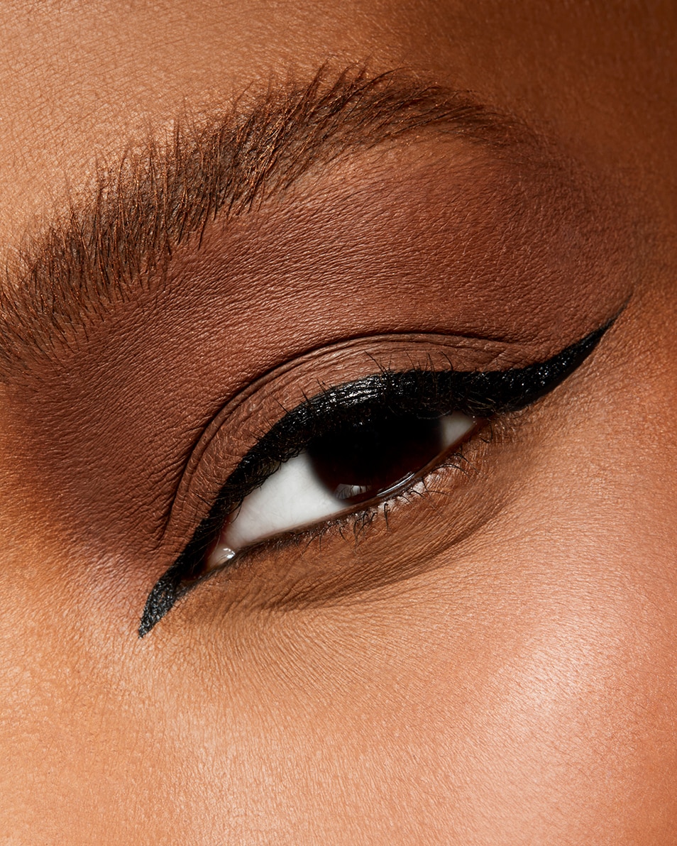 M.A.C MATTE EYE SHADOW OMBRE/FARD À PAUPIÈRES - LONGUE TENUE - UTILISATION SÈCHE OU HUMIDE Wedge 5