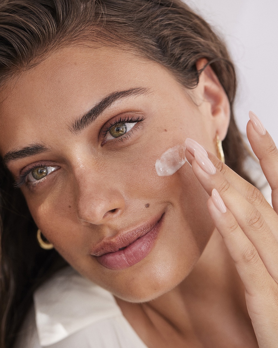 CRÈME DE JOUR ÉCLAT ANTI-ÂGE