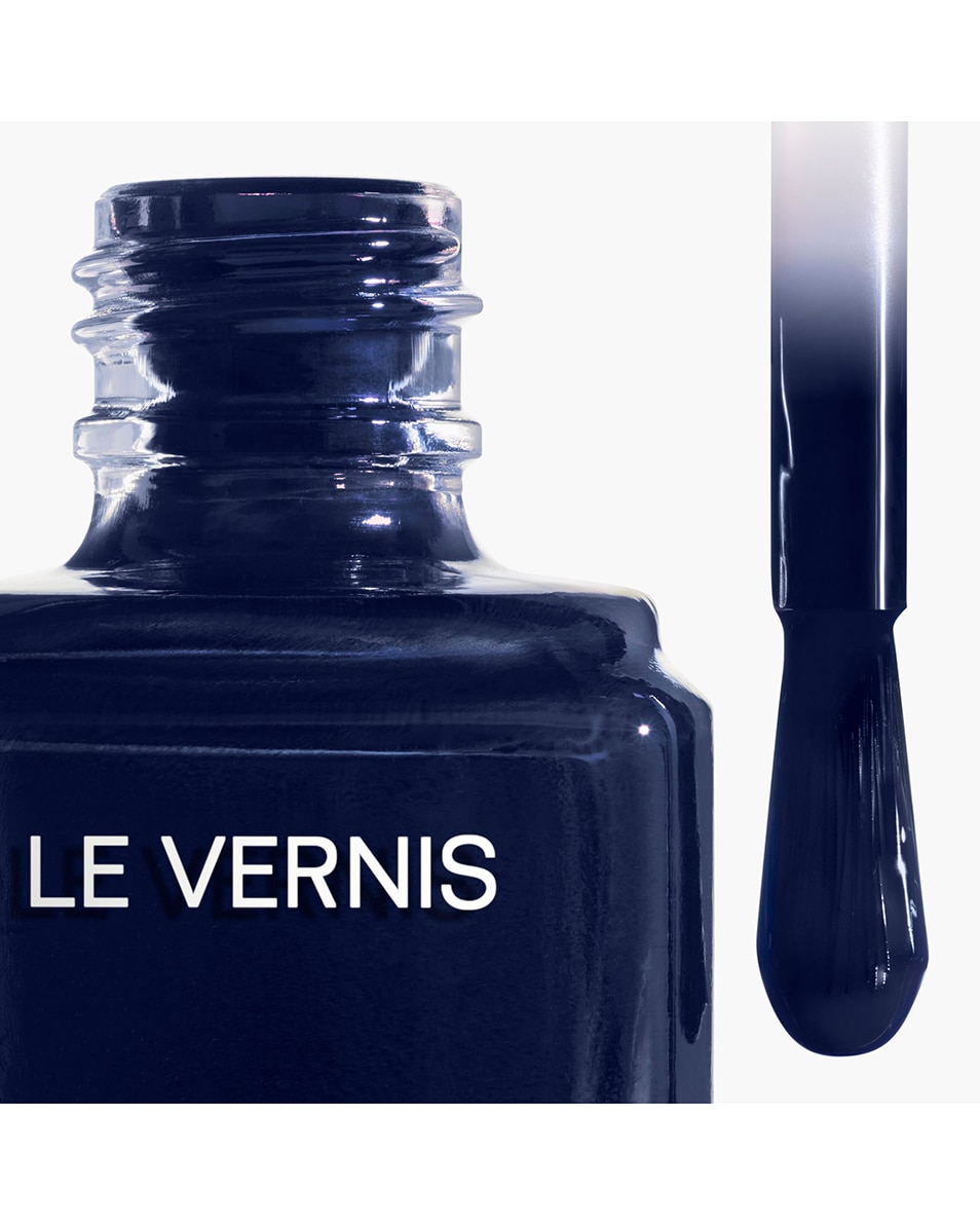 CHANEL LE VERNIS LONGUE TENUE 127 FUGUEUSE 2
