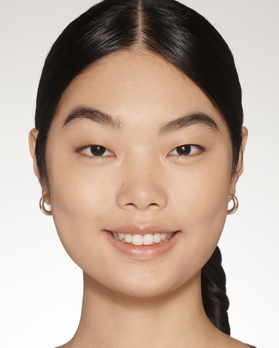 ESTÉE LAUDER FUTURIST SKINTINT SERUM FOUNDATION VLOEIBARE FOUNDATION MET SPF - LICHT & VOEDEND 3N1 Ivory Beige 2