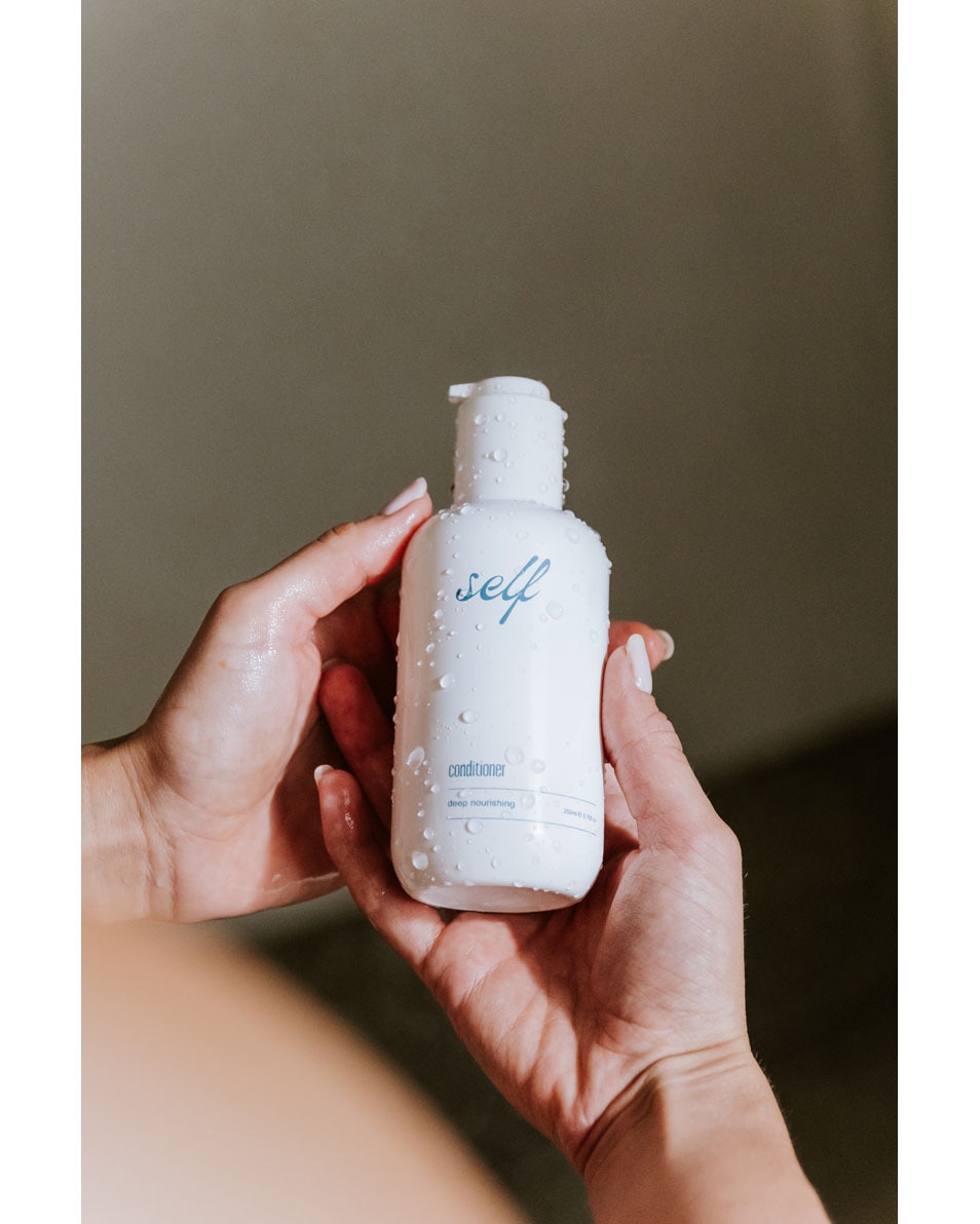SELF Deep Nourishing Conditioner Conditioner - gevoelige huid - voedend 200 ML
