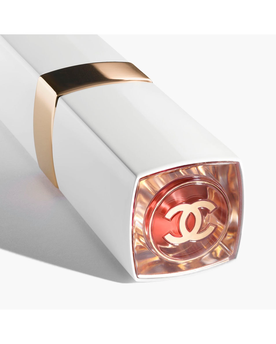 Chanel ROUGE COCO BAUME - BRILLANT DE VERFRAAIENDE HYDRATERENDE GETINTE BALSEM MET INTENSITEIT OP MAAT TENDER PEACH 2