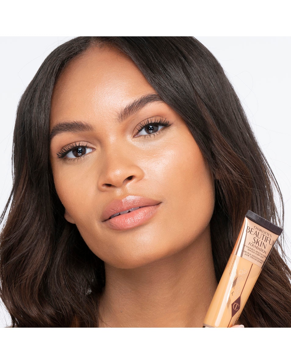 CHARLOTTE TILBURY Beautiful Skin Foundation 9 WARM 2