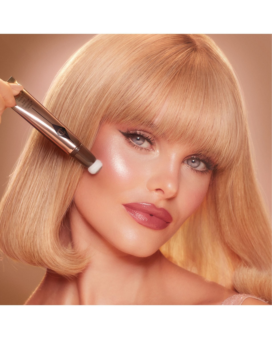 CHARLOTTE TILBURY Hollywood Contour Wand Contour FAIR/MEDIUM