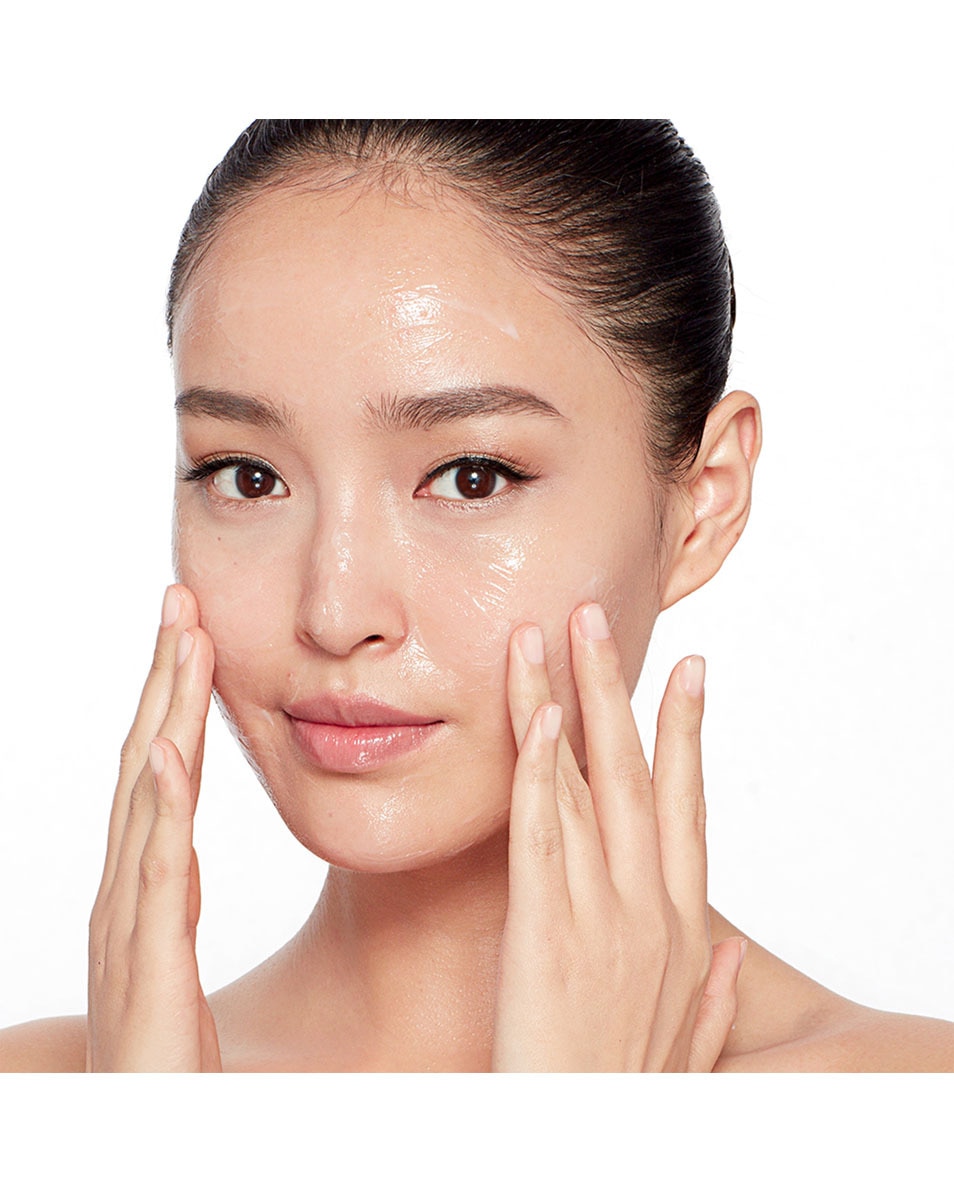 CHARLOTTE TILBURY Multi-Miracle Glow Soins hydratants 15 ML 2