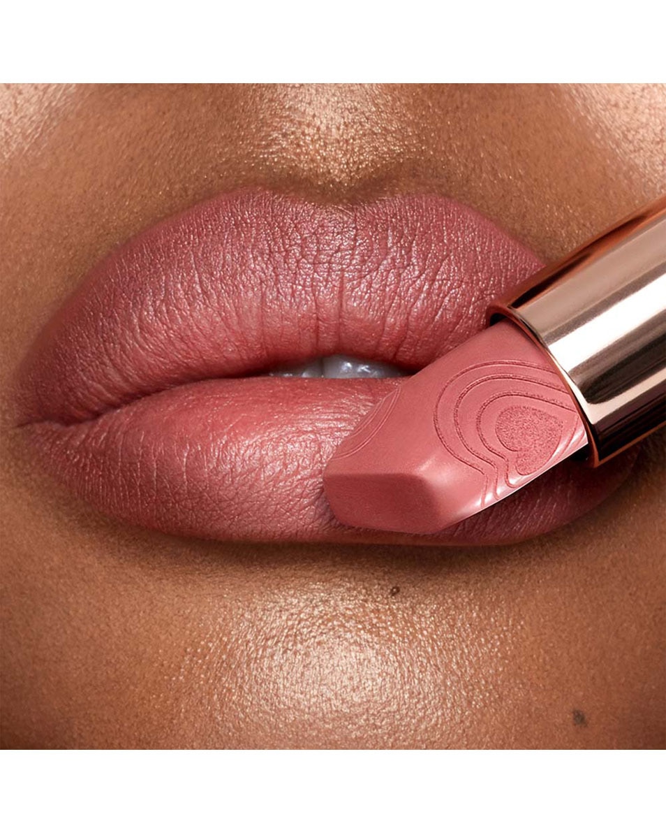 CHARLOTTE TILBURY Matte Revolution Rouge à lèvres Beige Rose 2