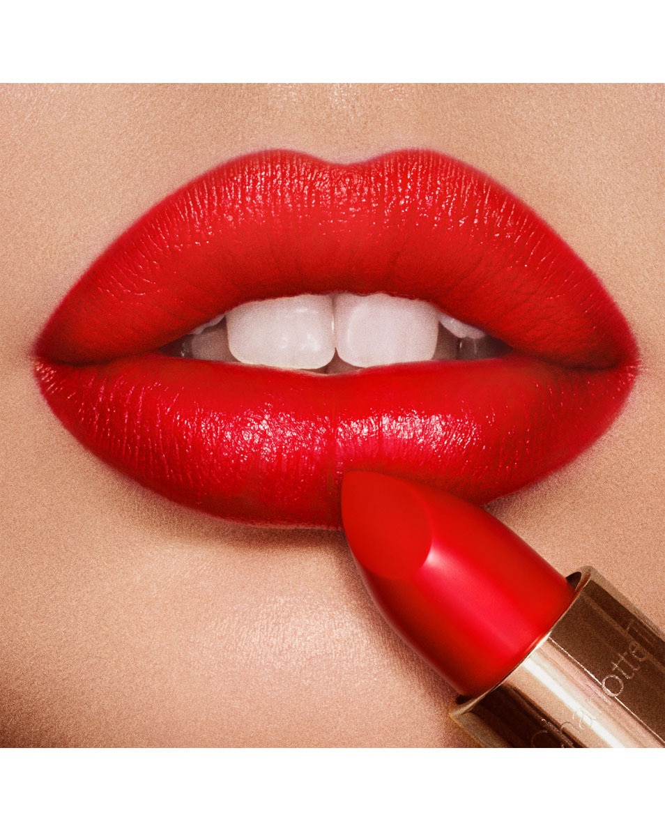 CHARLOTTE TILBURY K.I.S.S.I.N.G Rouge à lèvres KISS 'N' TELL 2