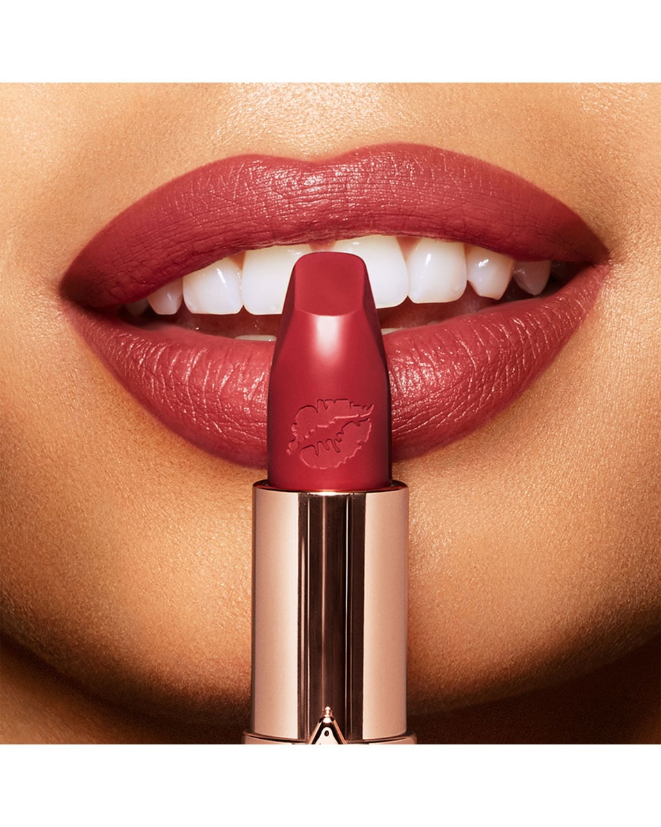 CHARLOTTE TILBURY Hot Lips 2 Lipstick VIVA LA VERGARA 2