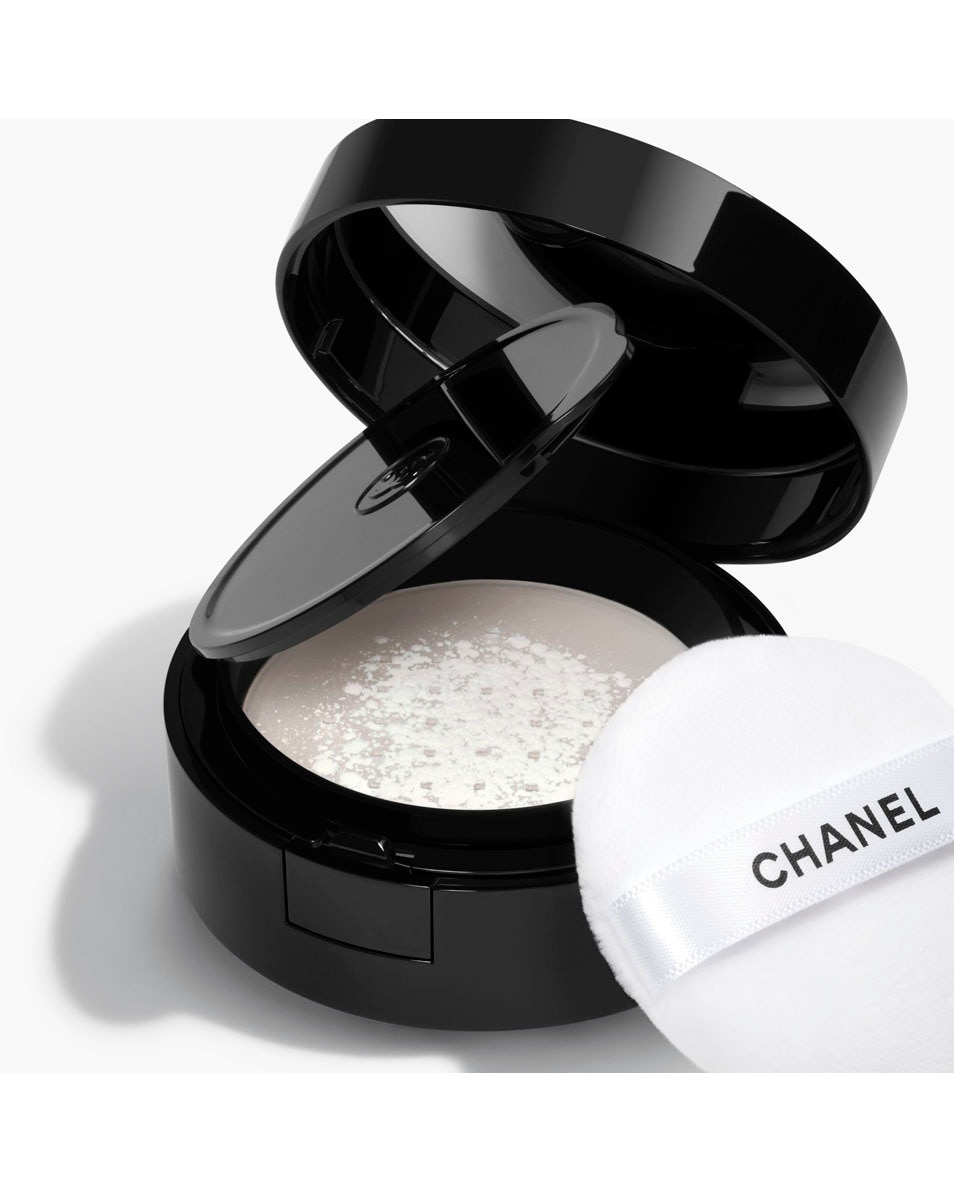 CHANEL POUDRE UNIVERSELLE LIBRE POUDRE LIBRE FINI NATUREL. FORMAT NOMADE 10 LIGHT 6G RECHARGE 2