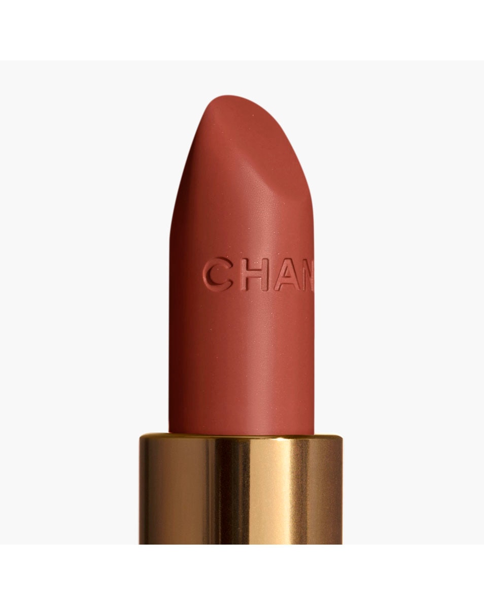 CHANEL ROUGE COCO LE ROUGE SATINÉ SOIN HYDRATANT ET LISSANT LONGUE TENUE 115 BIARRITZ 2