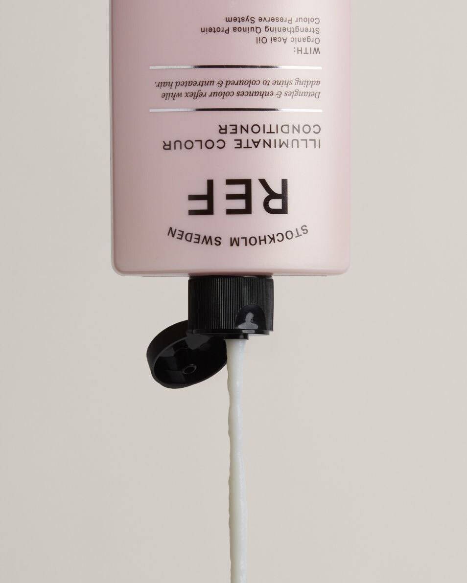 Illuminate Colour Conditioner 245 ML 2